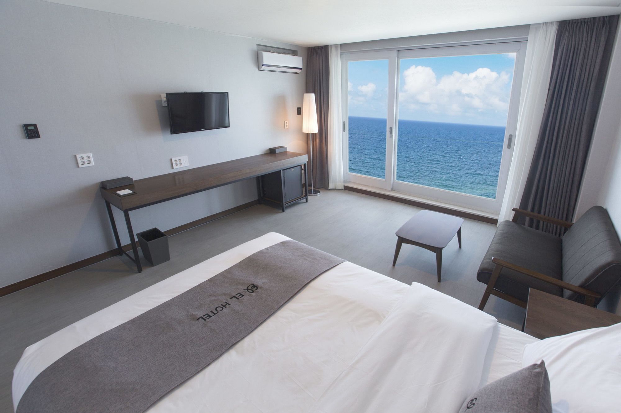 El Hotel Yangyang Eksteriør bilde